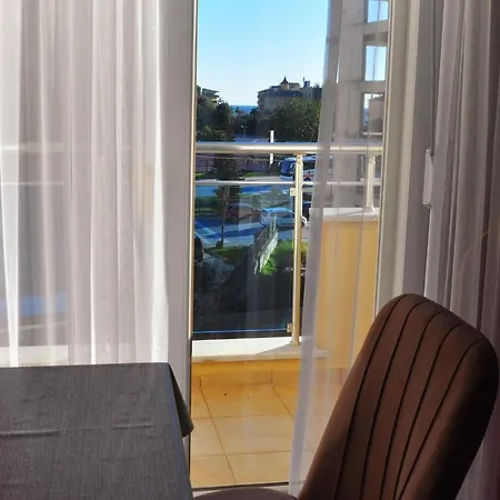 Real 4 Cleopatra Apartman *